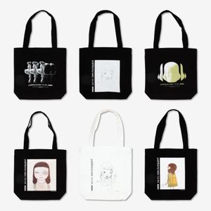 枚数限定販売品　シリアルＮｏ入り　奈良美智ポスター 奈良美智 ウィーン美術館限定発売のポスターをご購入いただけ