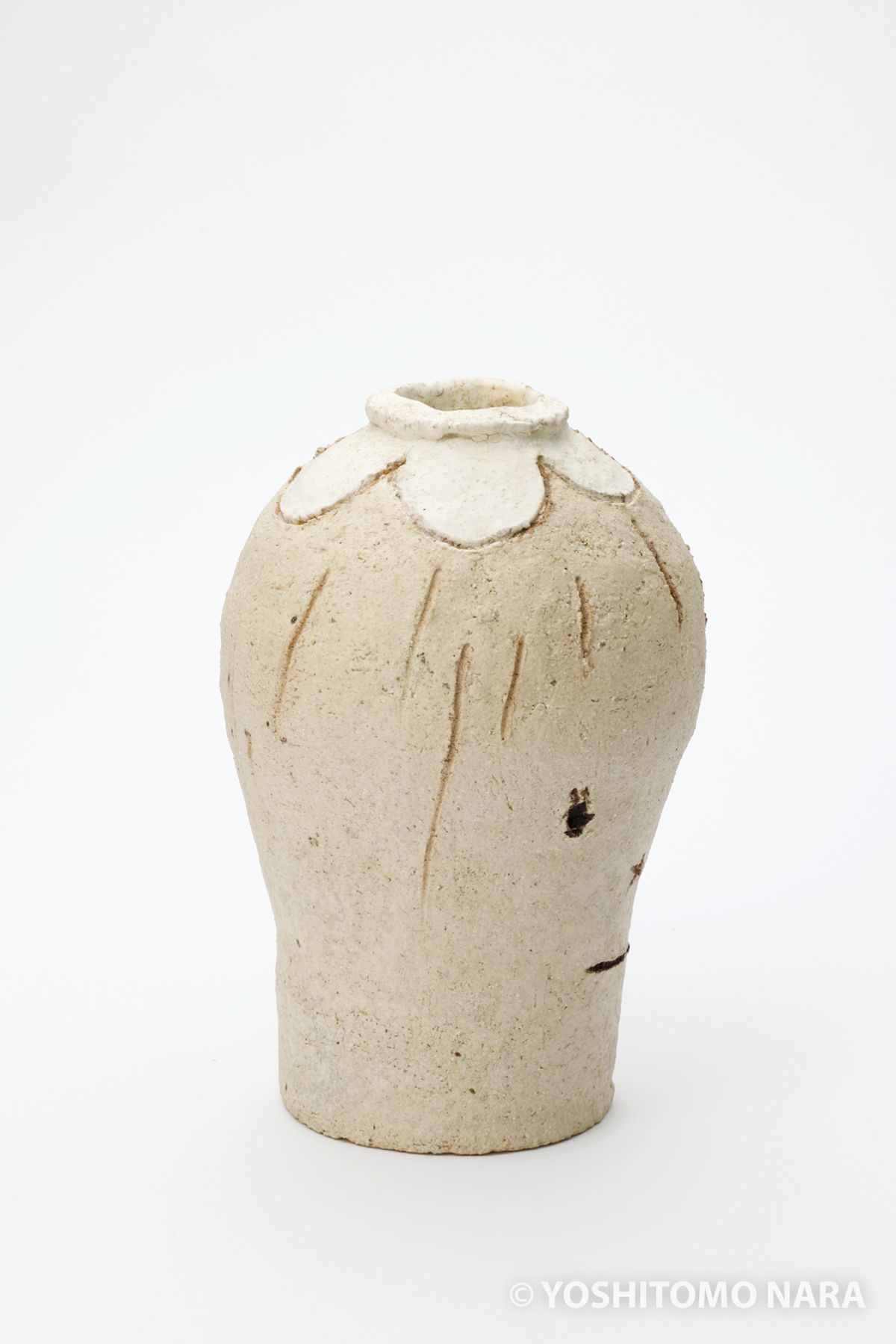 No.YNF4736 - 花頭花瓶（初代） 2007 | YOSHITOMO NARA The Works