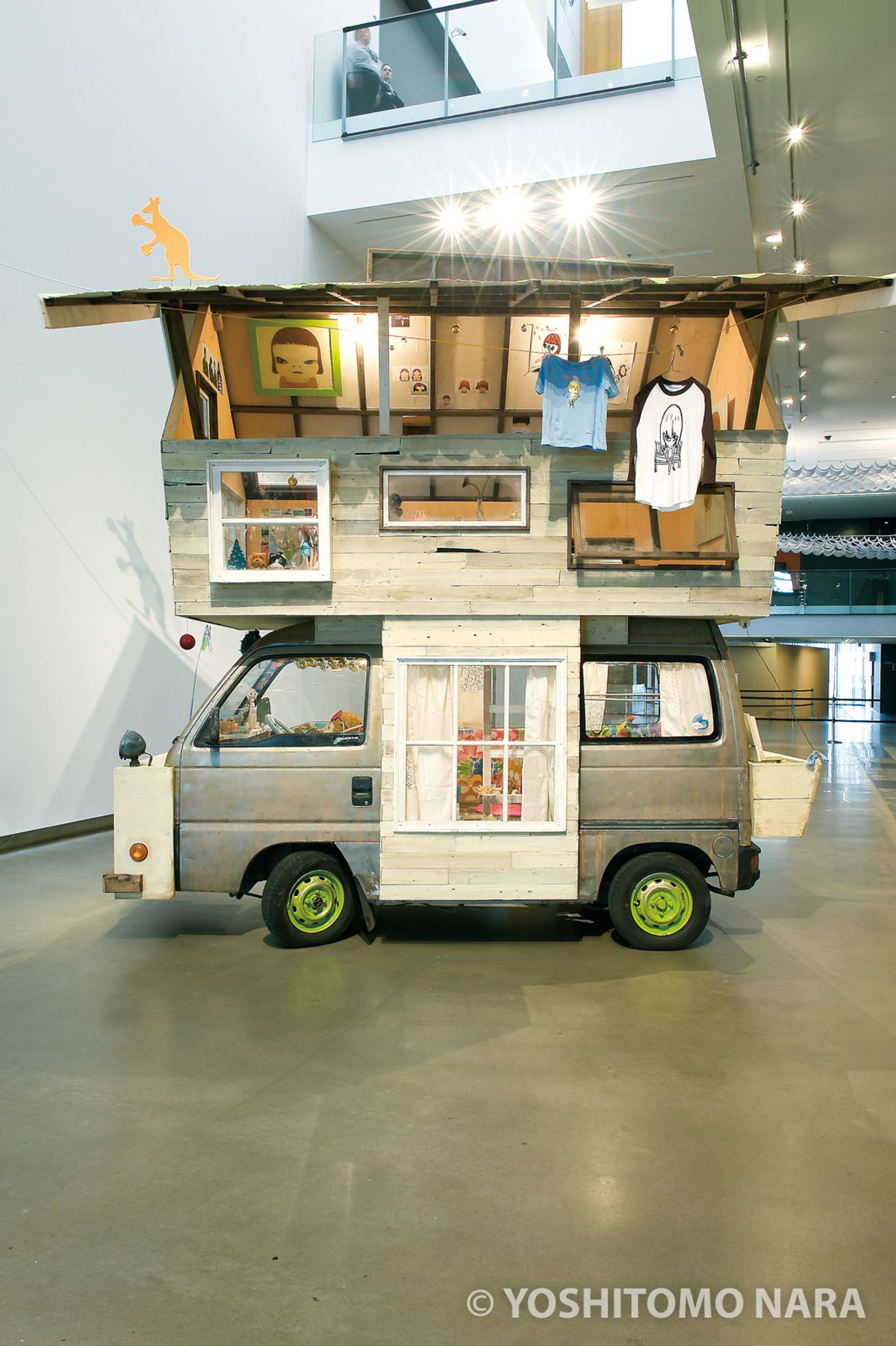No.YNF5193 - Y.N.G.M.S. (Y.N.G.'s Mobile Studio) 2009